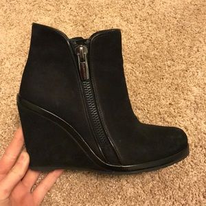 Black heeled booties